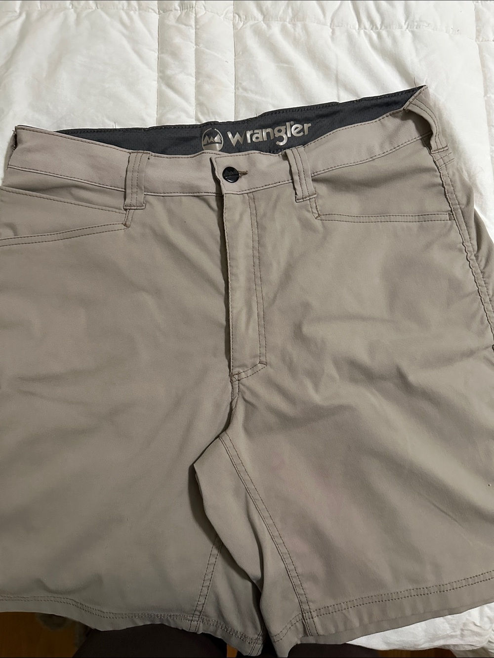 Wrangler Light Taupe Performance Shorts